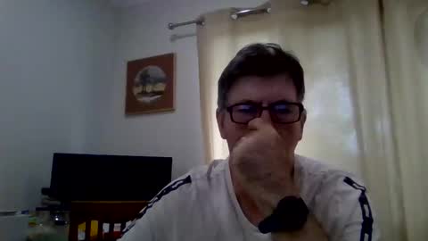 Desmon1958 online show from 4, 4, 2026