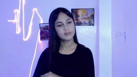 Snapshot of dess_morena chatting on 5, 7, 2026 Dess online show from 5, 7, 2026