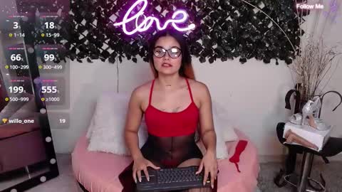 Snapshot of destinyhills_ chatting on 28, 1, 2025 Destiny online show from 28, 1, 2025