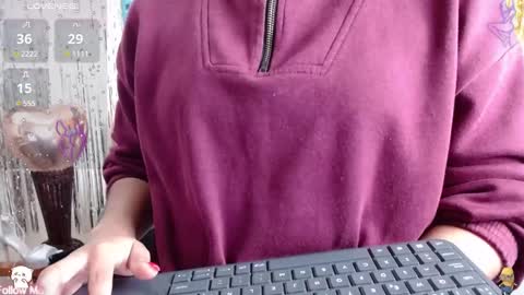 Snapshot of destinyhills_ chatting on 25, 2, 2025 Destiny online show from 25, 2, 2025