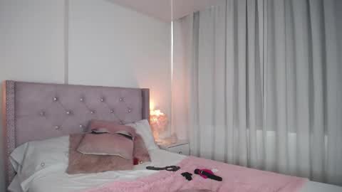 destinysweet21 online show from 21, 12, 2024