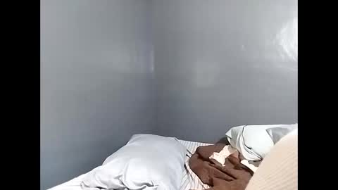 Snapshot of desturbingdetale699 chatting on 6, 1, 2025 desturbingdetale699 online show from 6, 1, 2025