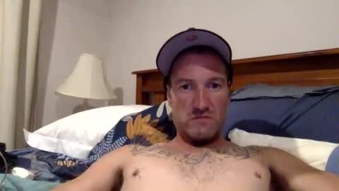 deusemcee92 online show from 14, 4, 2026