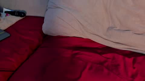 Deva Blue online show from 4, 3, 2025