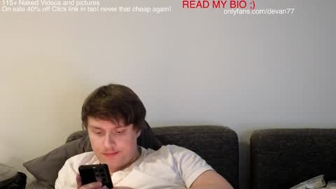 Snapshot of devantheplug chatting on 12, 12, 2024 Devan online show from 12, 12, 2024