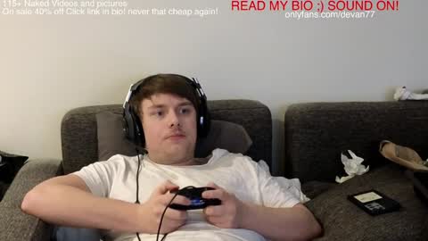 Snapshot of devantheplug chatting on 16, 12, 2024 Devan online show from 16, 12, 2024