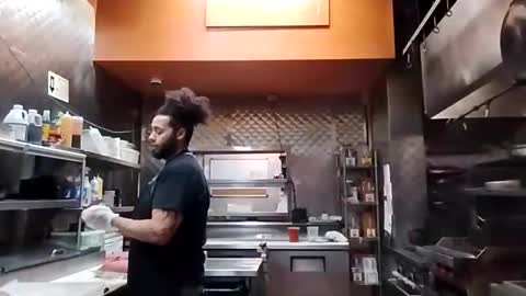 Snapshot of deviantdrew chatting on 17, 12, 2025 deviantdrew online show from 17, 12, 2025