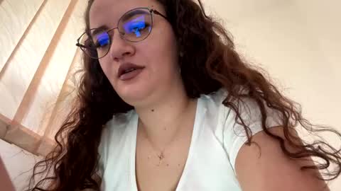 Snapshot of devileanna chatting on 17, 12, 2024 Anna online show from 17, 12, 2024