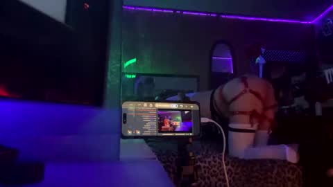 devilinsidedaisy online show from 1, 6, 2026