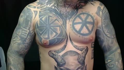 Snapshot of devilwithtats chatting on 28, 5, 2026 Lucian online show from 28, 5, 2026