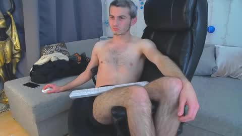 devin_ho online show from 15, 12, 2024