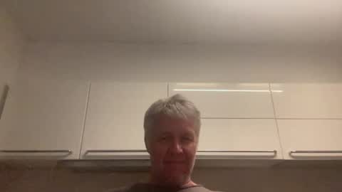 Snapshot of devon_nite chatting on 28, 4, 2026 Devon online show from 28, 4, 2026