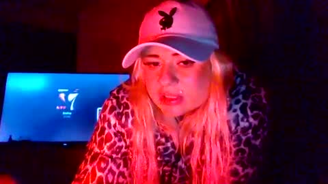 devonhot28 online show from 19, 6, 2026