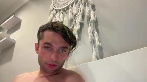 Snapshot of devyy333 chatting on 9, 10, 2025 devyy333 online show from 9, 10, 2025