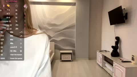 Snapshot of dewdropdoll chatting on 15, 5, 2026 dewdropdoll online show from 15, 5, 2026