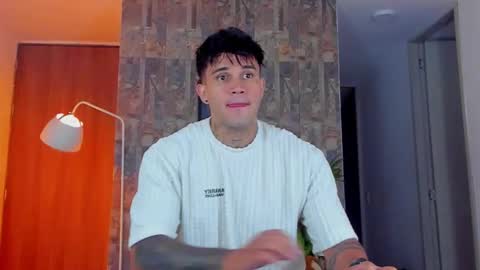 JULIAN online show from 13, 11, 2025