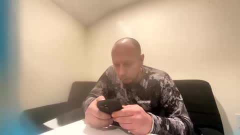 deznuts130 online show from 1, 2, 2025