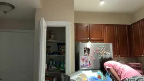 Dolly online show from 3, 2, 2026