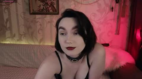 Diana Di Honey online show from 27, 7, 2026