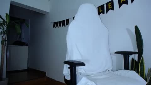 Snapshot of diamond_black00 chatting on 1, 1, 2025 MaSSimo online show from 1, 1, 2025