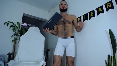 Snapshot of diamond_black00 chatting on 3, 1, 2025 MaSSimo online show from 3, 1, 2025