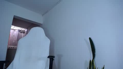 Snapshot of diamond_black00 chatting on 17, 1, 2025 MaSSimo online show from 17, 1, 2025