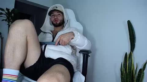 Snapshot of diamond_black00 chatting on 18, 2, 2025 MaSSimo online show from 18, 2, 2025