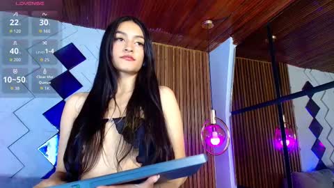 Camila and Megan online show from 18, 10, 2025