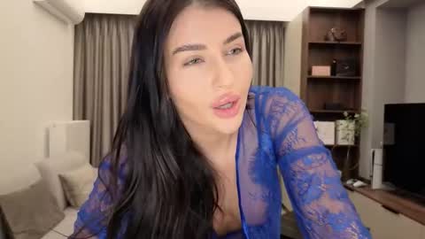 Snapshot of diamondpixie chatting on 3, 11, 2025 Iris online show from 3, 11, 2025