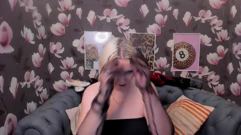 Di online show from 15, 4, 2026