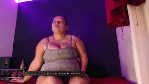 Diana Lozano online show from 1, 2, 2025