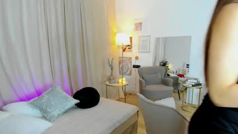 Diana online show from 8, 3, 2026