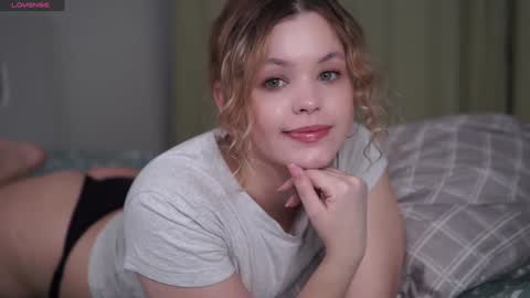 Snapshot of dianaholiday chatting on 23, 1, 2025 Olga online show from 23, 1, 2025