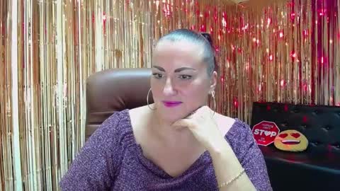 Snapshot of dianamgg chatting on 5, 10, 2025 Diana online show from 5, 10, 2025