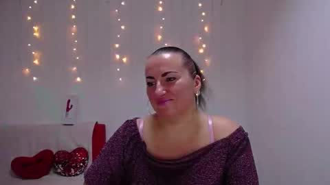 Snapshot of dianamgg chatting on 11, 11, 2025 Diana online show from 11, 11, 2025