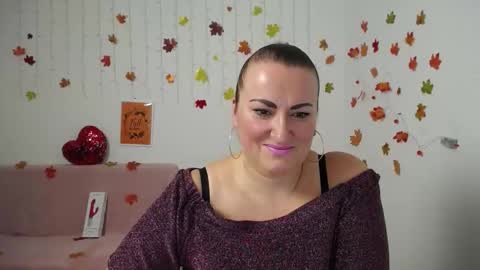 Snapshot of dianamgg chatting on 16, 11, 2025 Diana online show from 16, 11, 2025