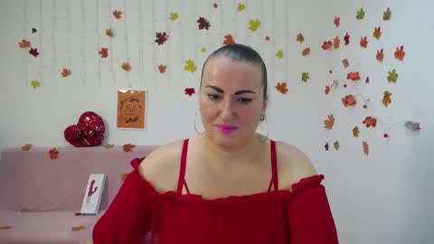 Snapshot of dianamgg chatting on 18, 11, 2025 Diana online show from 18, 11, 2025