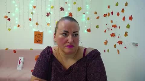 Snapshot of dianamgg chatting on 25, 11, 2025 Diana online show from 25, 11, 2025