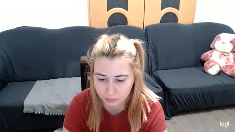 dianasmiey7 online show from 4, 3, 2025