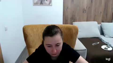 Snapshot of dianasmiey7 chatting on 7, 6, 2026 dianasmiey7 online show from 7, 6, 2026