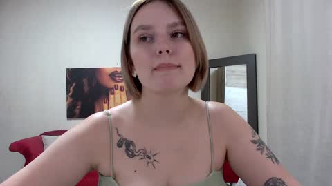 Snapshot of dianemills chatting on 1, 2, 2025 Diane Mills online show from 1, 2, 2025