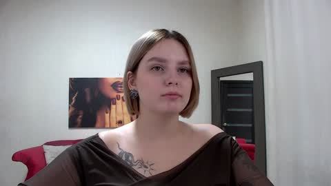 Snapshot of dianemills chatting on 8, 2, 2025 Diane Mills online show from 8, 2, 2025