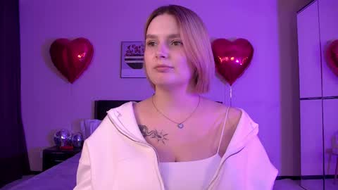 Snapshot of dianemills chatting on 26, 2, 2025 Diane Mills online show from 26, 2, 2025