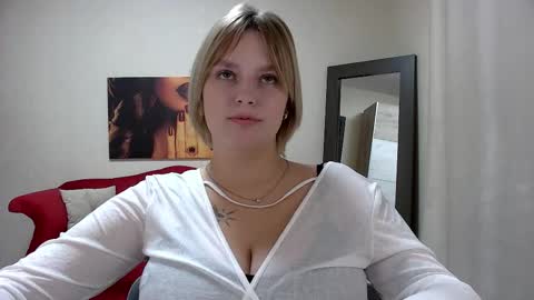 Snapshot of dianemills chatting on 30, 9, 2025 Diane Mills online show from 30, 9, 2025