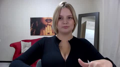 Snapshot of dianemills chatting on 22, 11, 2025 Diane Mills online show from 22, 11, 2025