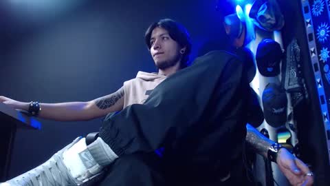 DICAPRIO online show from 19, 2, 2025