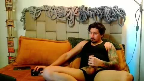 Snapshot of dickdamian_ chatting on 9, 3, 2025 Damin online show from 9, 3, 2025