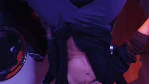 Snapshot of dickdamian_ chatting on 8, 10, 2025 Damin online show from 8, 10, 2025