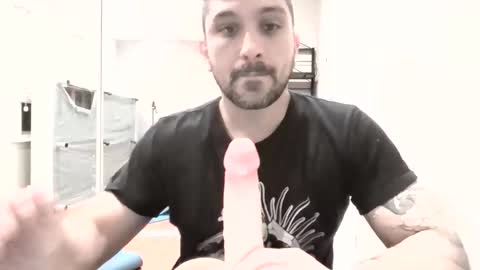 Snapshot of dickonhurry chatting on 15, 5, 2026 dickonhurry online show from 15, 5, 2026
