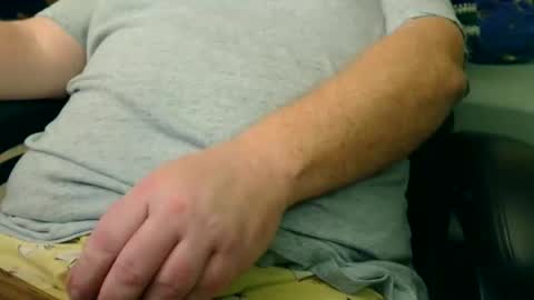 Snapshot of dicksmith99 chatting on 17, 11, 2025 Steve online show from 17, 11, 2025